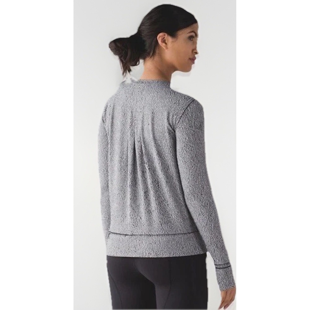 Women's Lululemon Rush‎ Hour L/S Pleated Back Top sz 4 Frozen Fizz Thumbholes